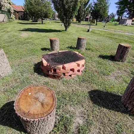 Brvnare Rodjak Sa Sela Lodge *