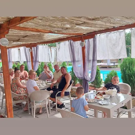 Brvnare Rodjak Sa Sela Jaktstuga Mionica