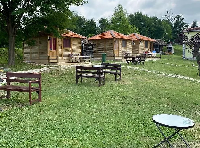 山林小屋 Brvnare Rodjak Sa Sela Mionica