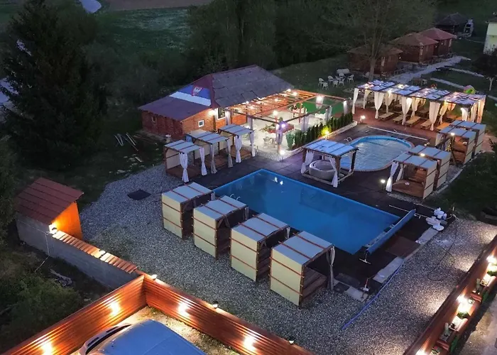 Brvnare Rodjak Sa Sela Mionica